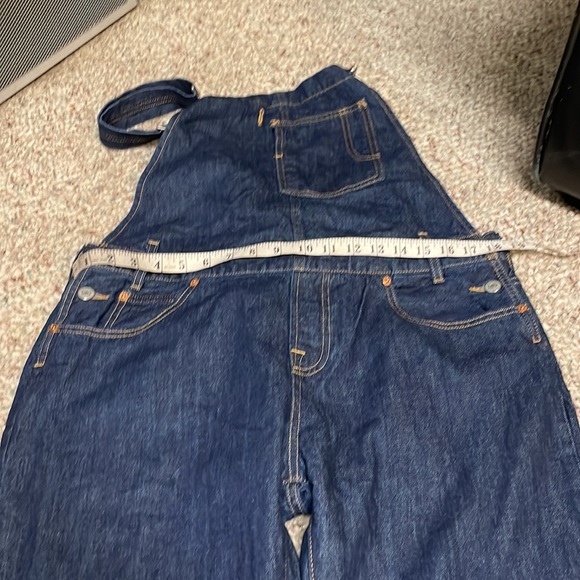 New Levi’s overalls - Picture 6 of 11